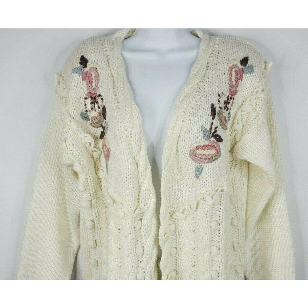 Vtg Emerald Isle S Cream White Floral Chunky Hand Knit Ruffled Cardigan Sweater
